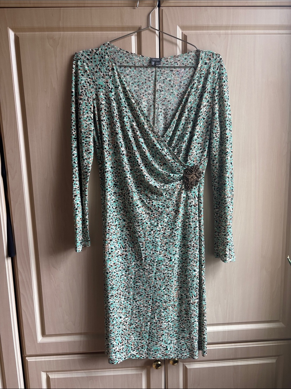 Boston Proper Mint Green Printed Wrap Dress with brown Brooch Accent